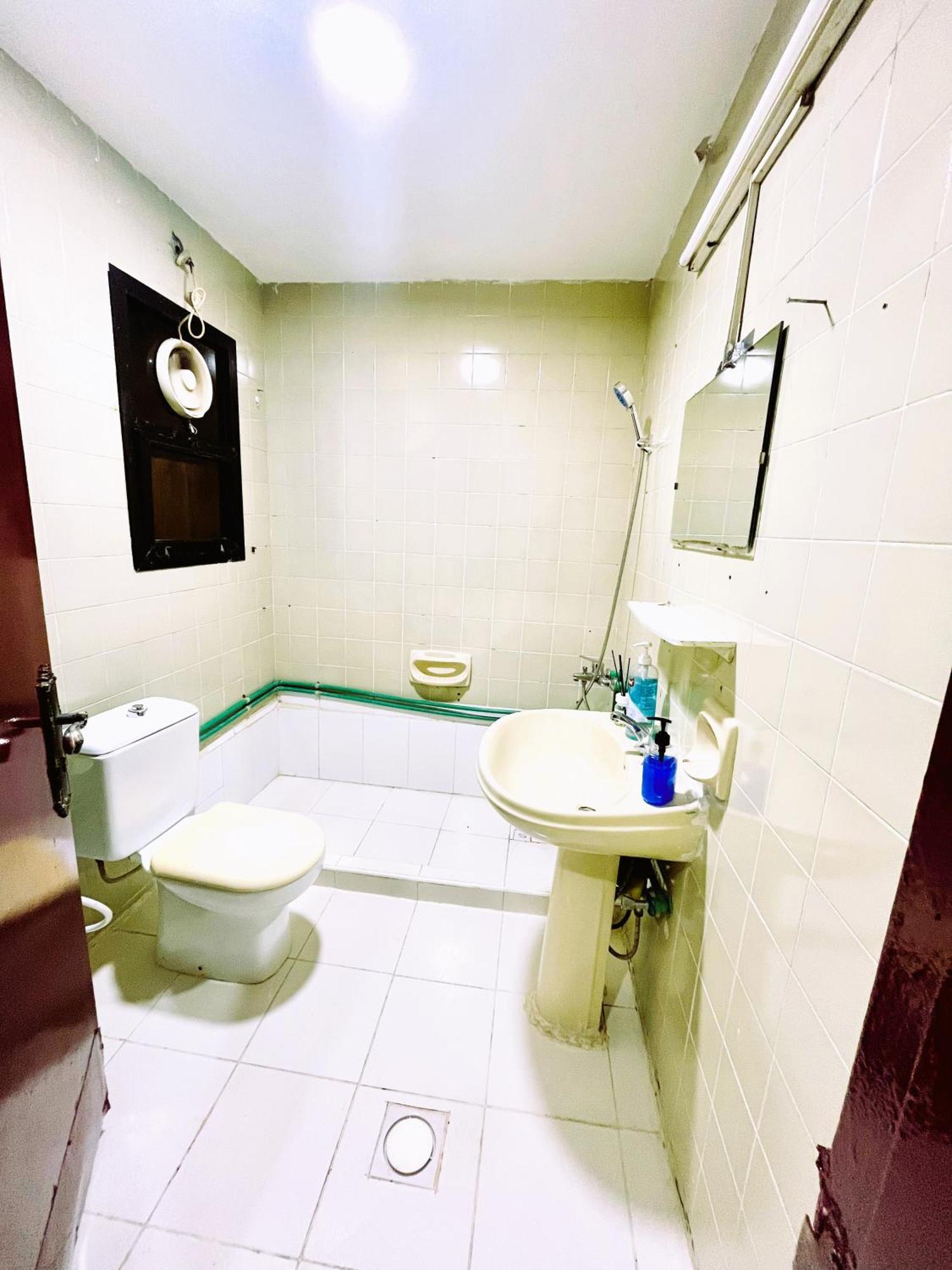 דובאי Yoko Luxury Hostel מראה חיצוני תמונה